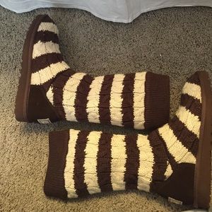 New Brown and cream UGGs